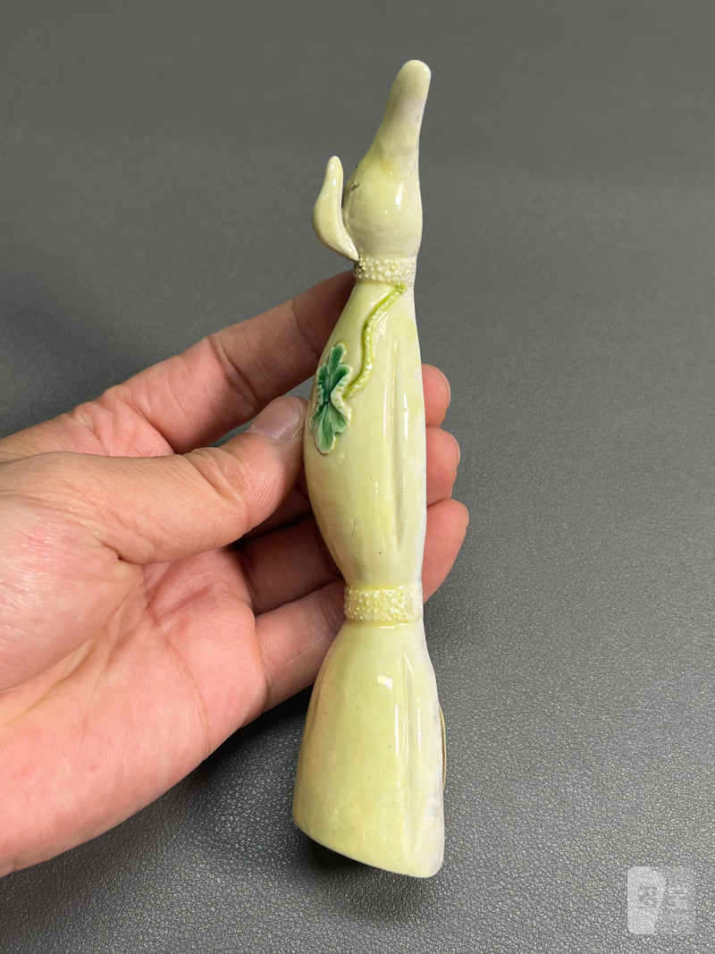 清乾隆  粉彩仿生莲藕镇纸 - 图5